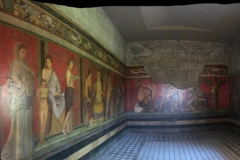 Le esperienze religiose tra attese e mysteria. Visita agli scavi archeologici di Pompei, con particolare attenzione ai luoghi di culto.